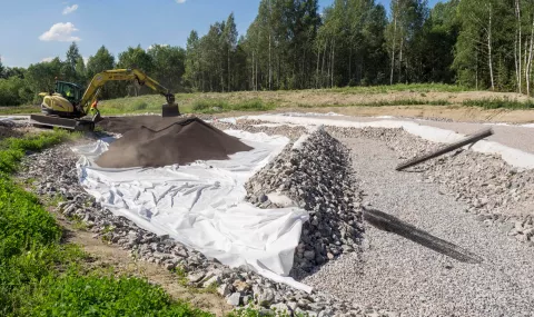 Hulevesialtaassa käytettiin Filtralitea ja Leca-mursketta