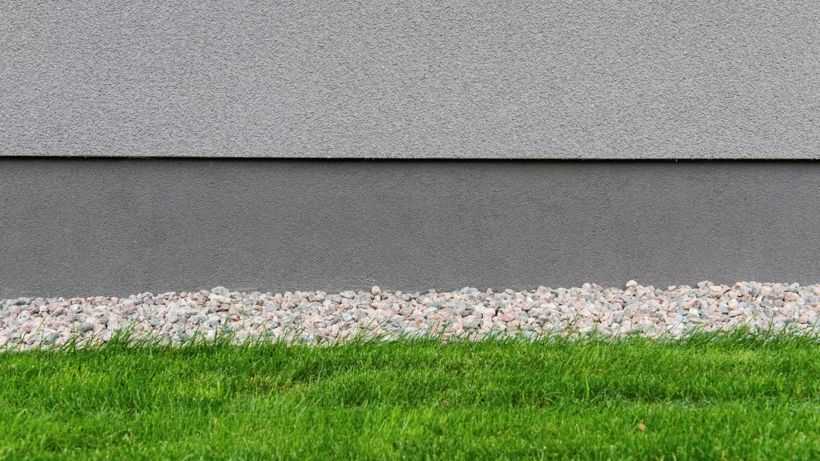 Maanvarainen perustus on kustannustehokasta tehdä kevytsoraharkoista.
