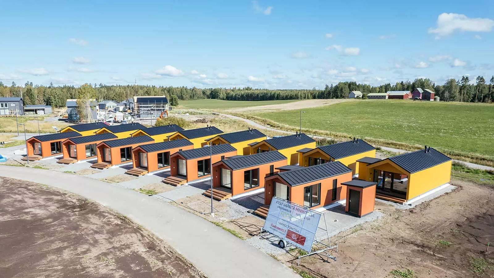 Tuusulan minikotien kevennysperustus on tehty Leca-sorasta.