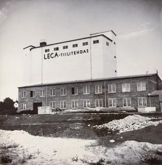Leca_reikätiilitehdas 1950-luvulla