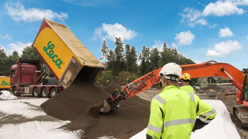 Leca-sora toimitettiin Klaukkalan työmaalle 140 kuution kuormissa.