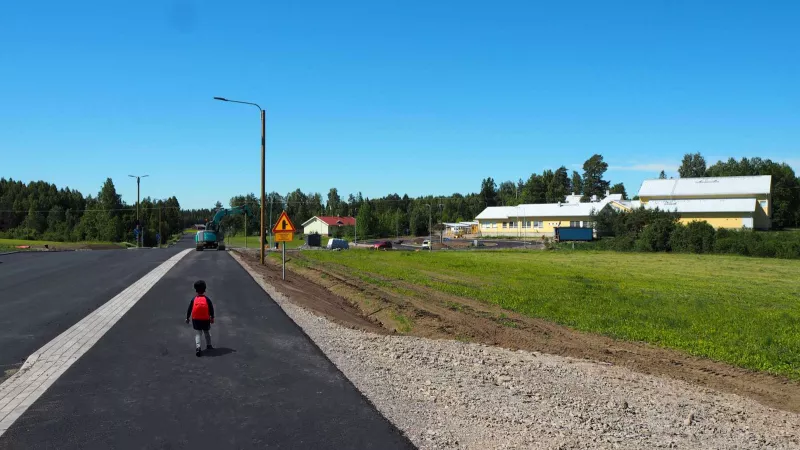 Pornaisten uuden kevyen liikenteen väylän rakentamisessa käytettiin kevytsorakevennystä.