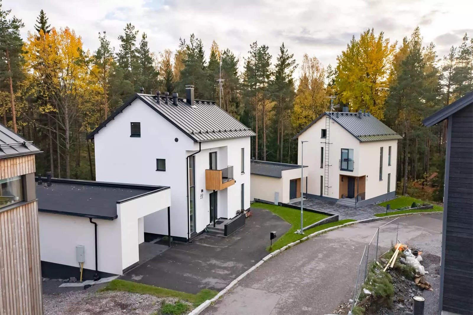 Rintamiestyylinen kivitalo Helsingissä