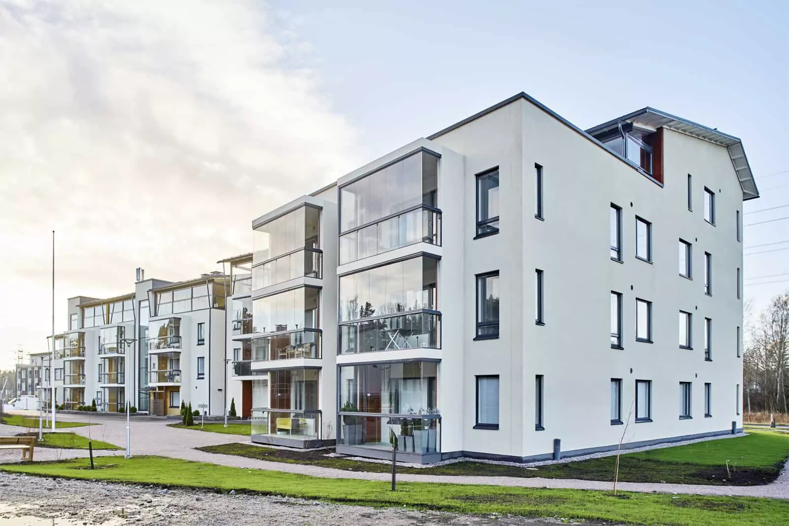 Pienkerrostalo Leca-harkoista Helsingissä