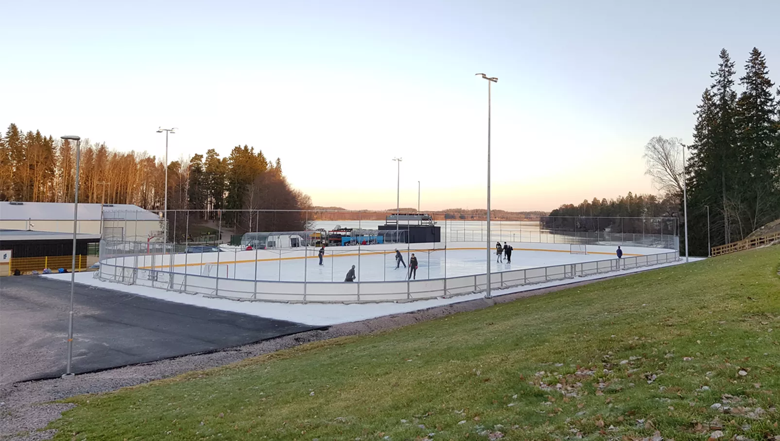Laaksolahden tekojää