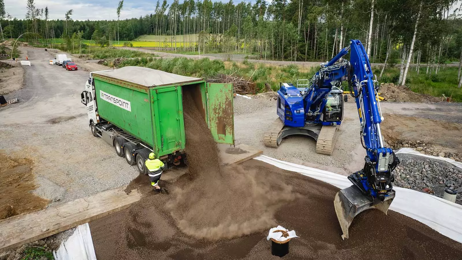 Kevytsorakevennyksen tekoa Häriskiven asuinalueella.