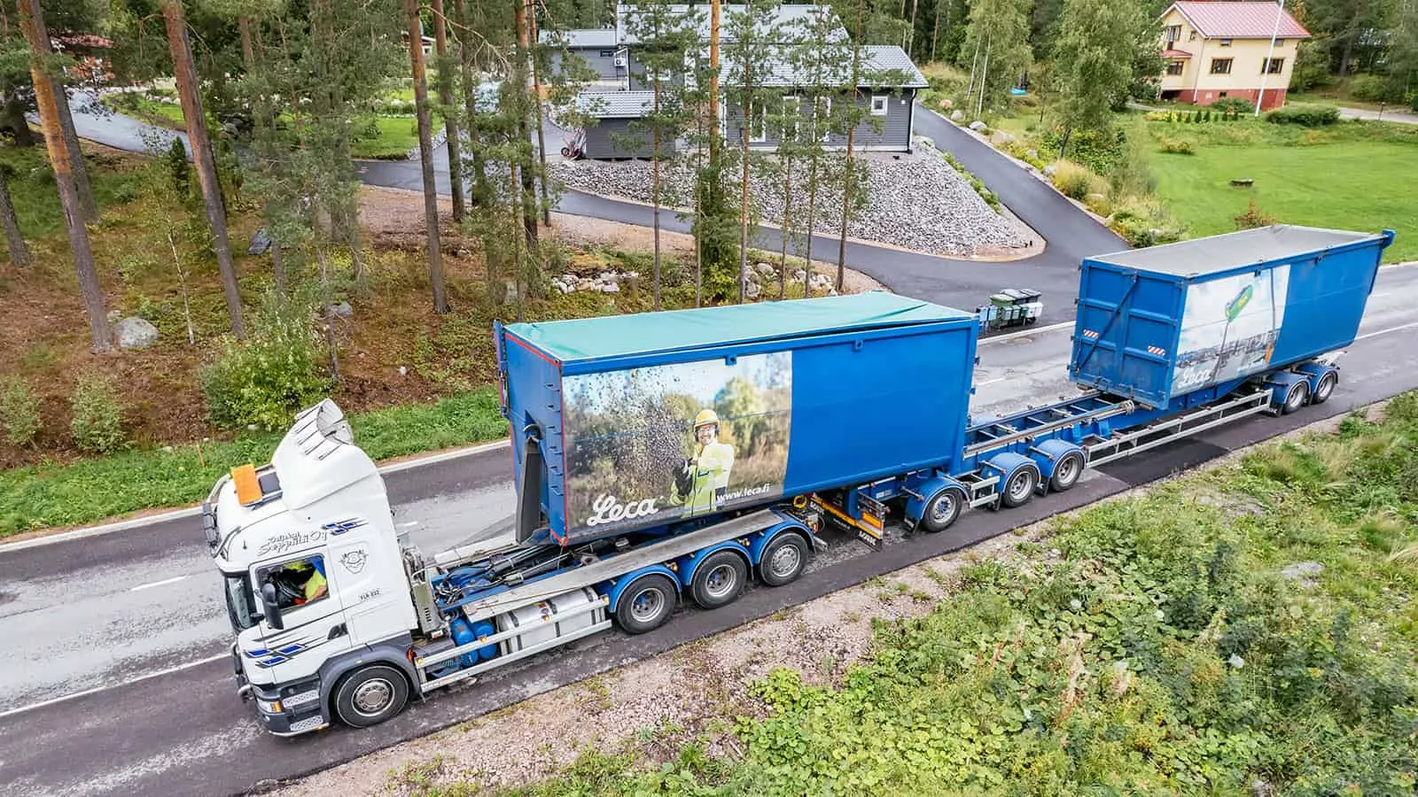 Leca-sora toimitettiin työmaalle jopa 170 m3 konteilla.